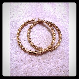 Gold Hoop Earrings!